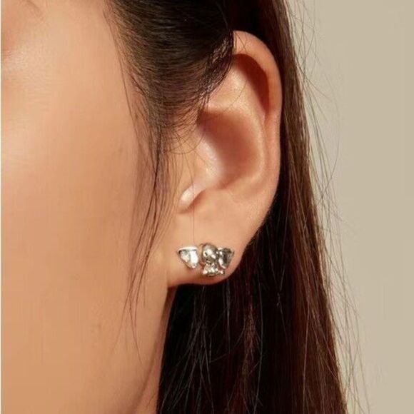 925 Sterling Silver Tiny Elephant Stud Earrings - Picture 5 of 7